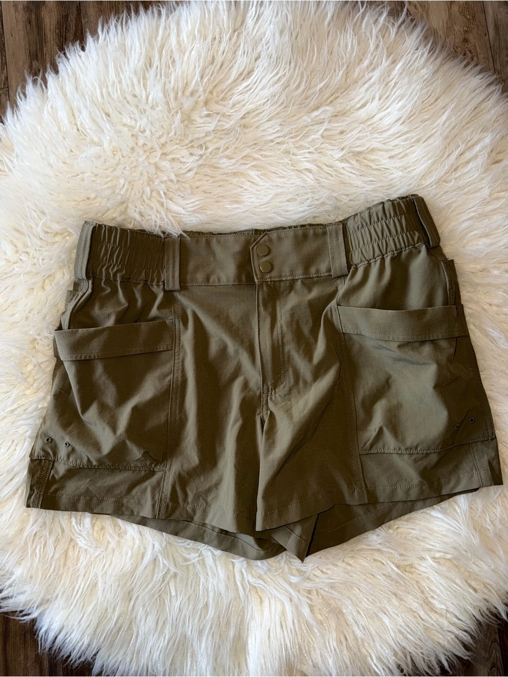 🤎 5.11 // Tactical Style Shorts // Olive